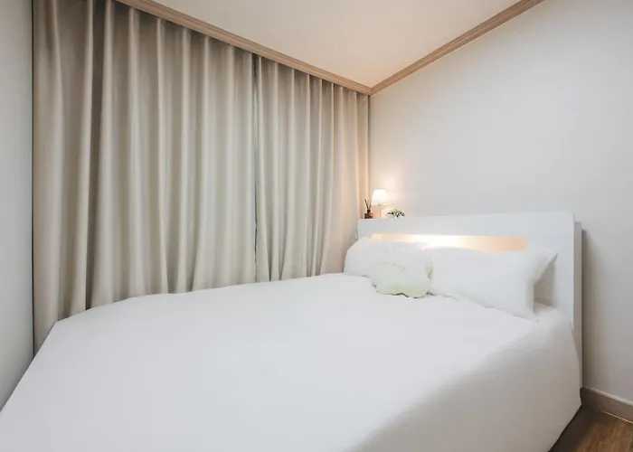 홍대 Blue - Quiet Cozy House Hongdae Area *