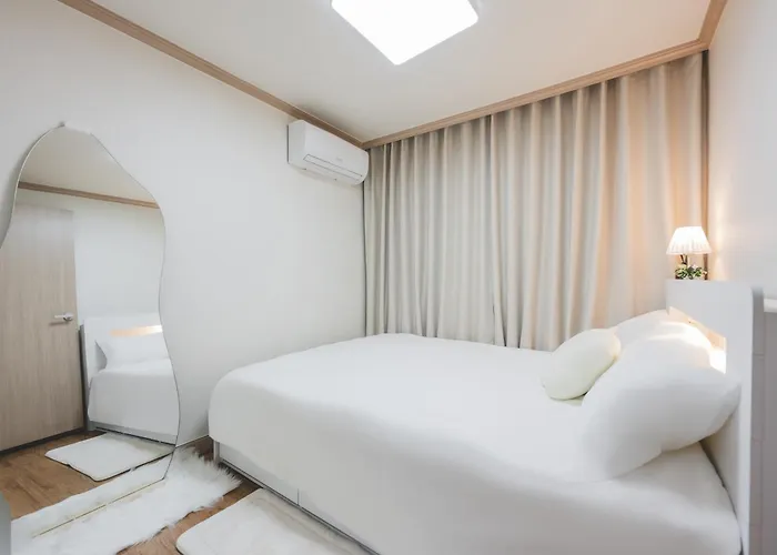 홍대 Blue - Quiet Cozy House Hongdae Area