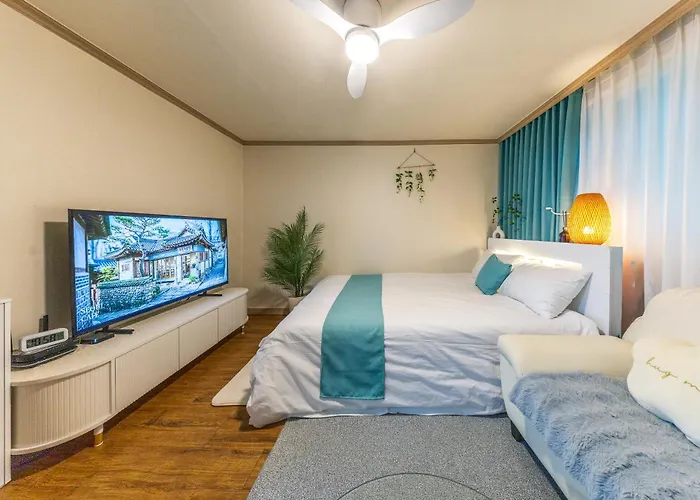 홍대 Blue - Quiet Cozy House Hongdae Area *