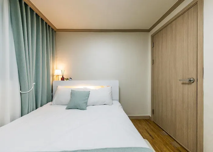 홍대 Blue - Quiet Cozy House Hongdae Area