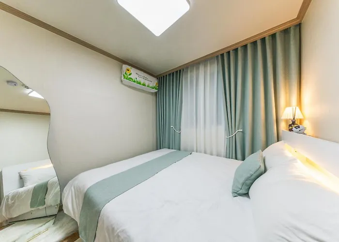 홍대 Blue - Quiet Cozy House Hongdae Area 서울특별시